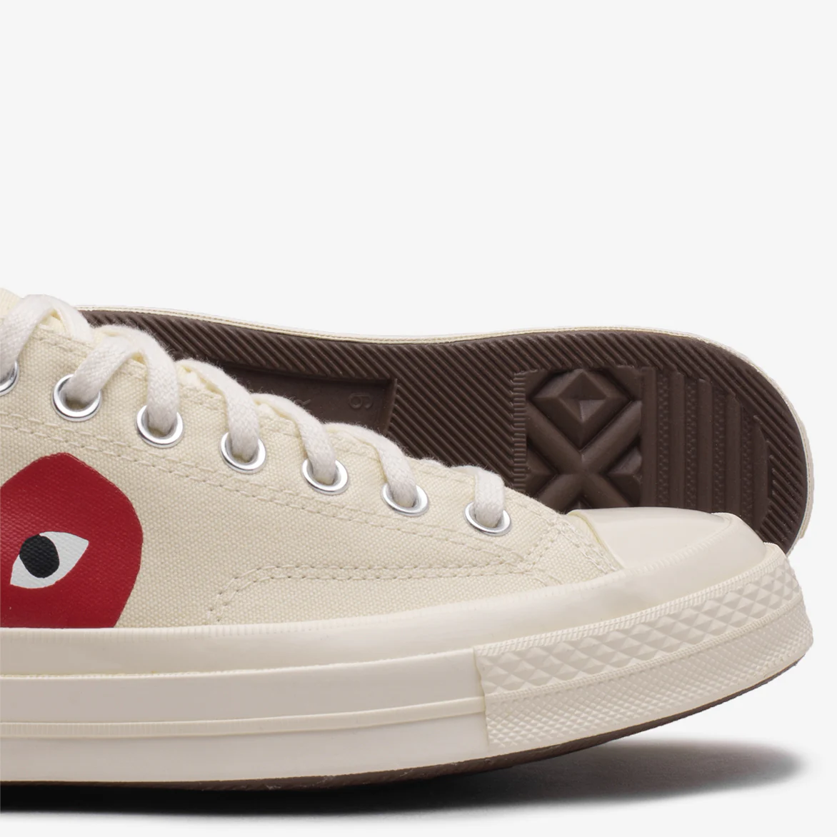 CDG PLAY X CONVERSE CHUCK TAYLOR ALL STAR '70 OX - WHITE - Image 4