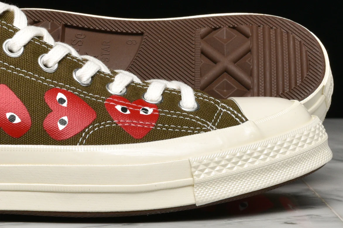 CDG PLAY X CONVERSE MULTI HEART CHUCK 70 OX - FIR GREEN - Image 4