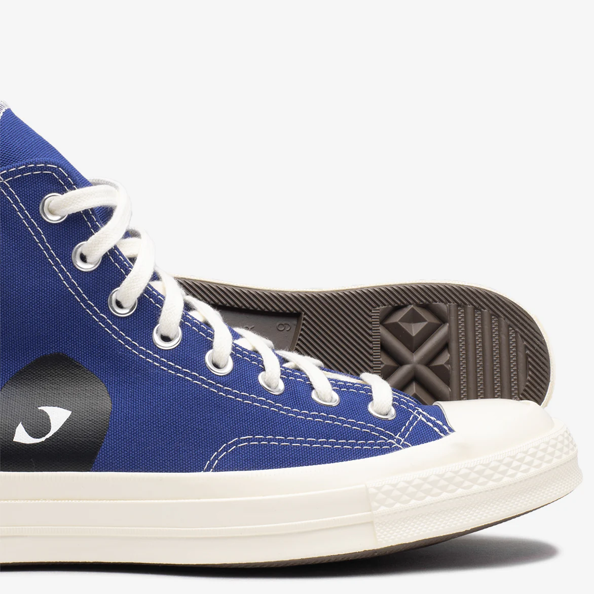 CDG PLAY X CONVERSE CHUCK 70 HIGH "BLACK HEART" - BLUE QUARTZ - Image 4