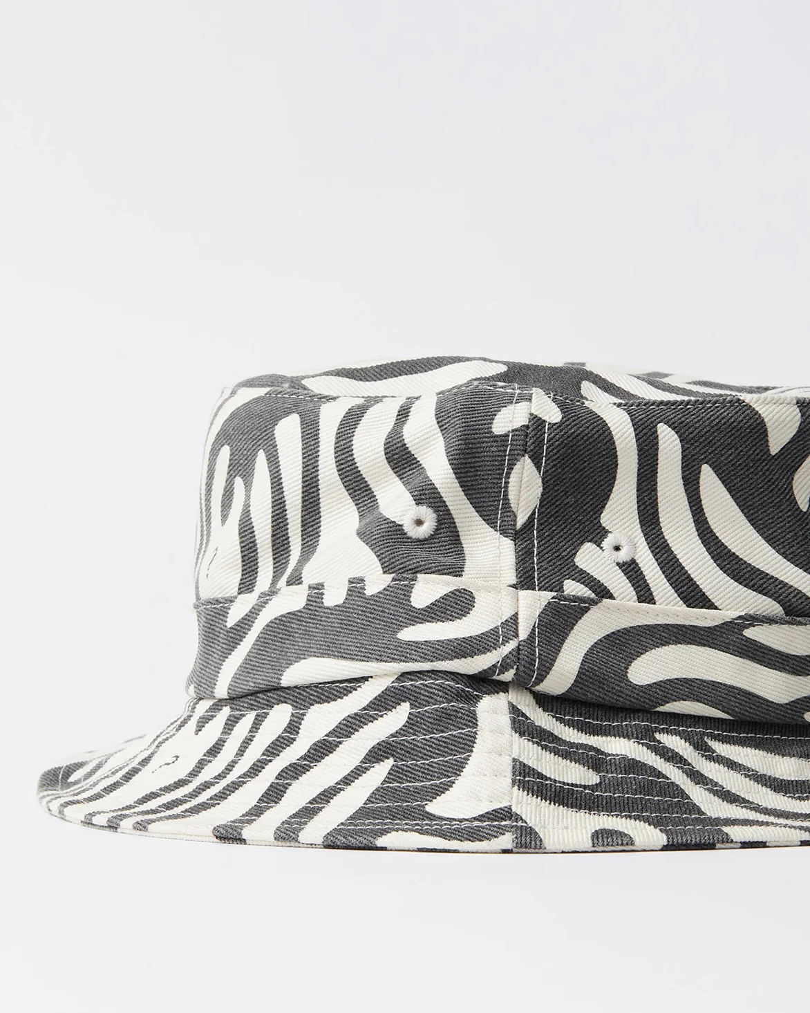 BLOBBED BUCKET HAT - WASHED GREY - Image 3