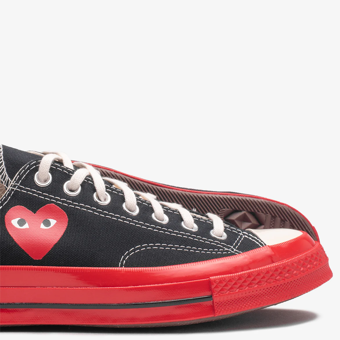 CDG PLAY X CONVERSE CHUCK 70 OX - BLACK / RED - Image 4