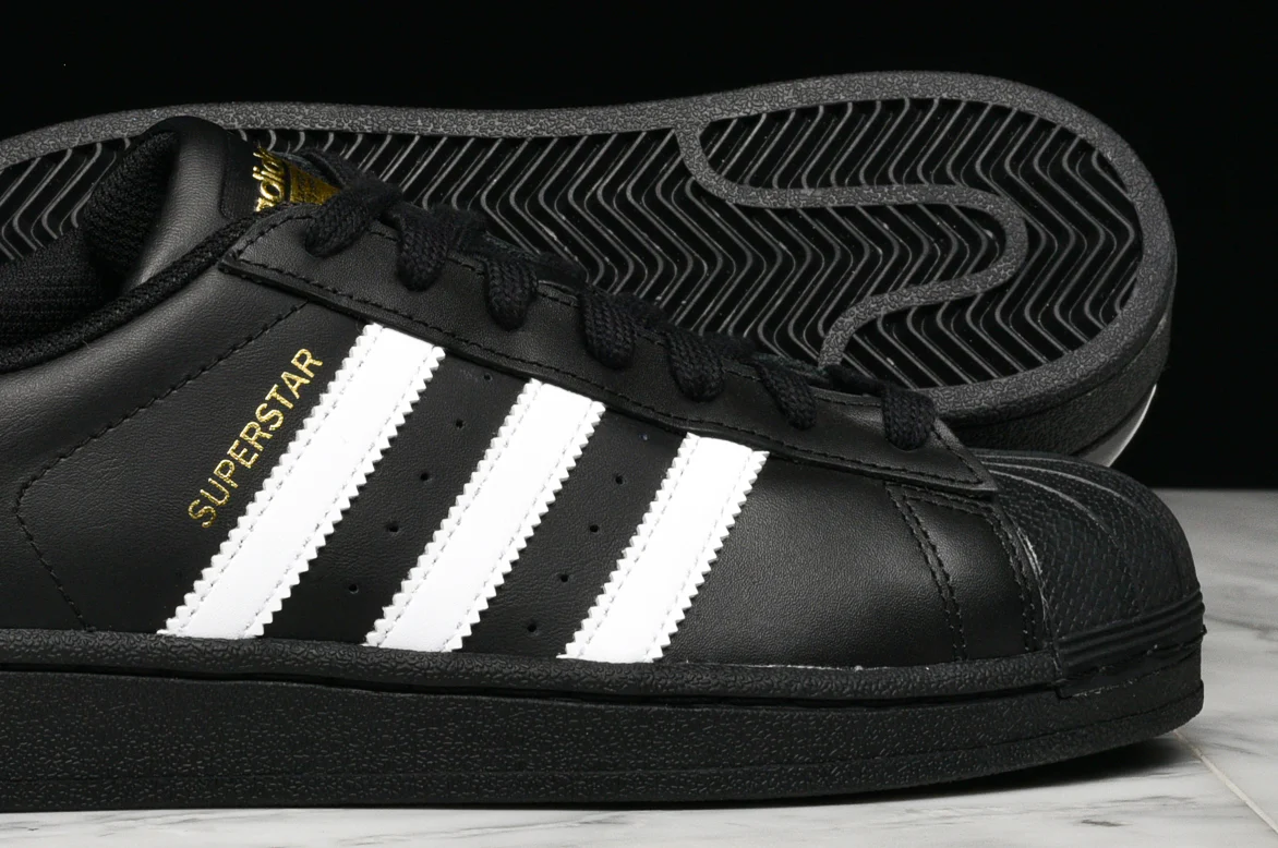 SUPERSTAR FOUNDATION - BLACK / WHITE - Image 4