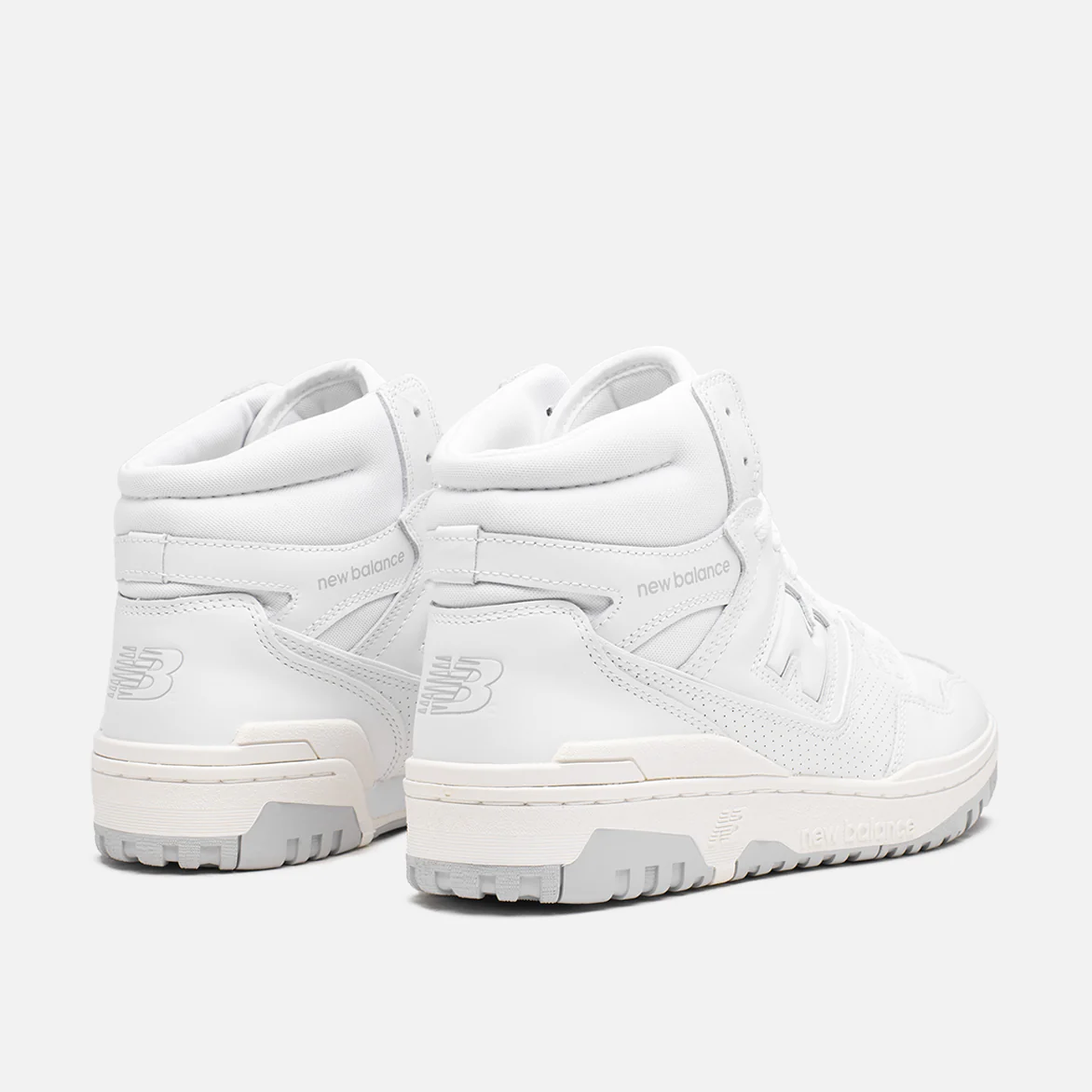 650 - WHITE / WHITE - Image 3