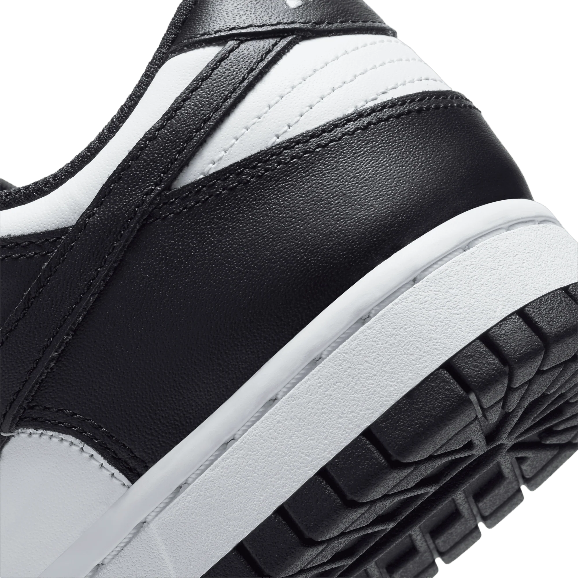 WMNS DUNK LOW "PANDA" - Image 10