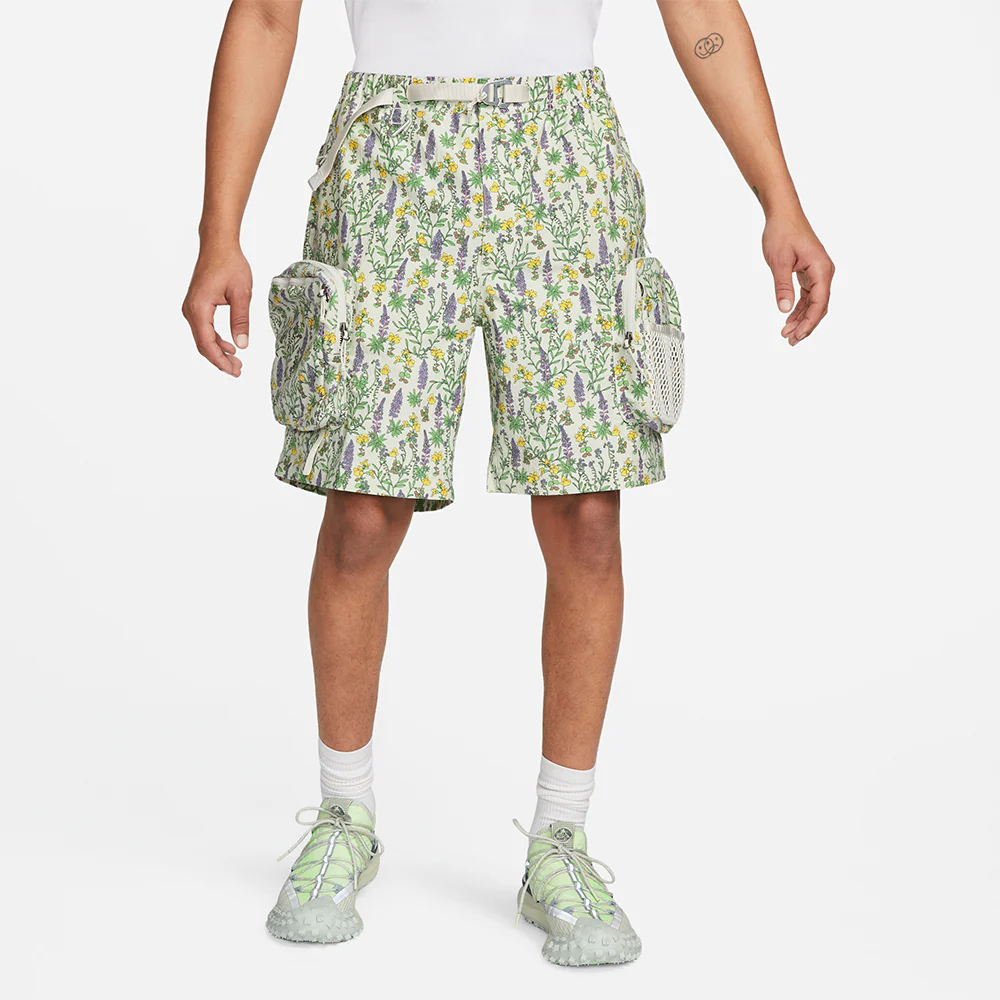NIKE ACG FLORAL CARGO SHORT - Image 2