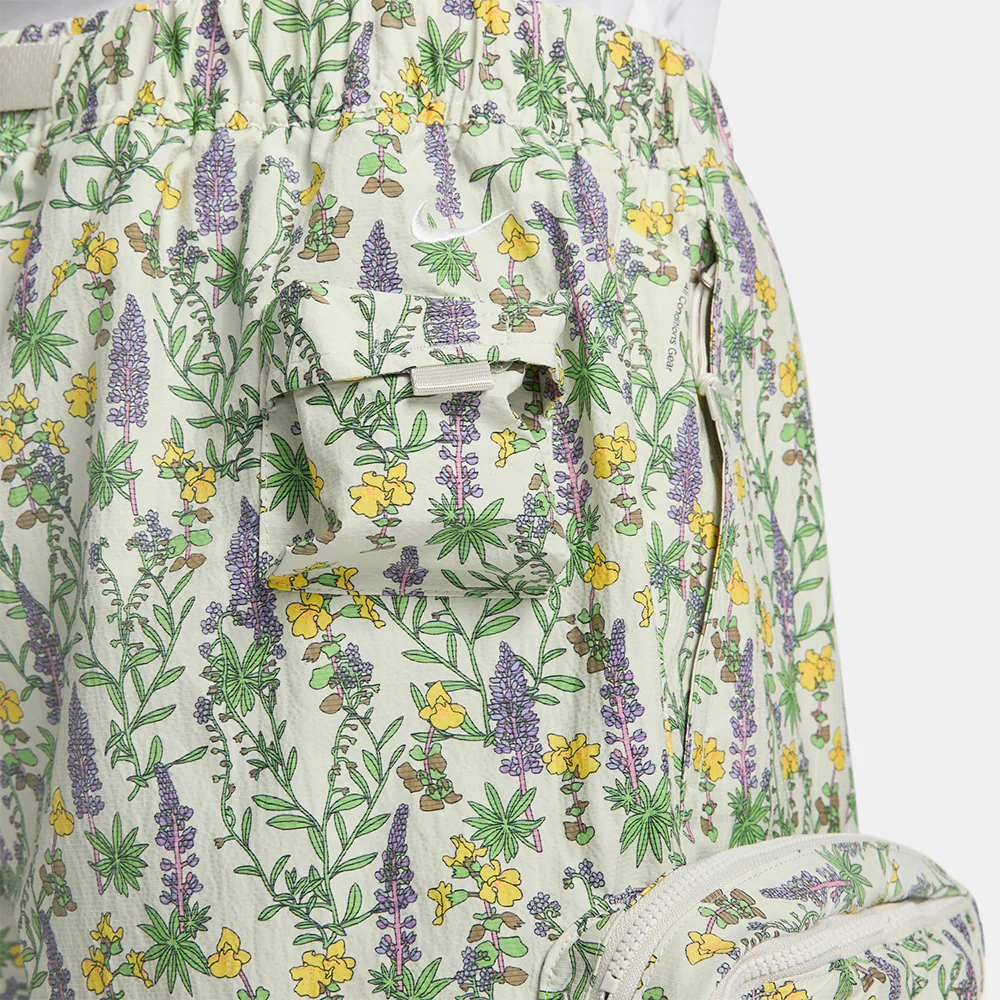 NIKE ACG FLORAL CARGO SHORT - Image 6