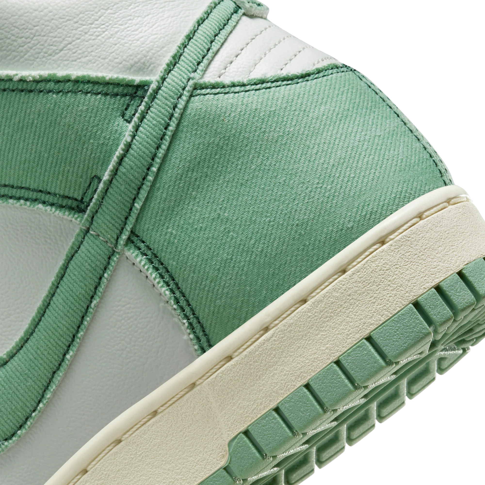 WMNS DUNK HIGH 1985 "ENAMEL GREEN" - Image 6