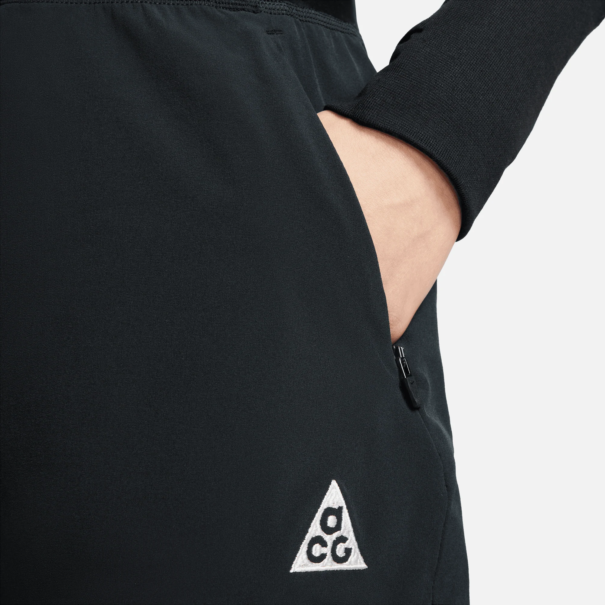 WOMENS ACG SHORTS - BLACK - Image 4