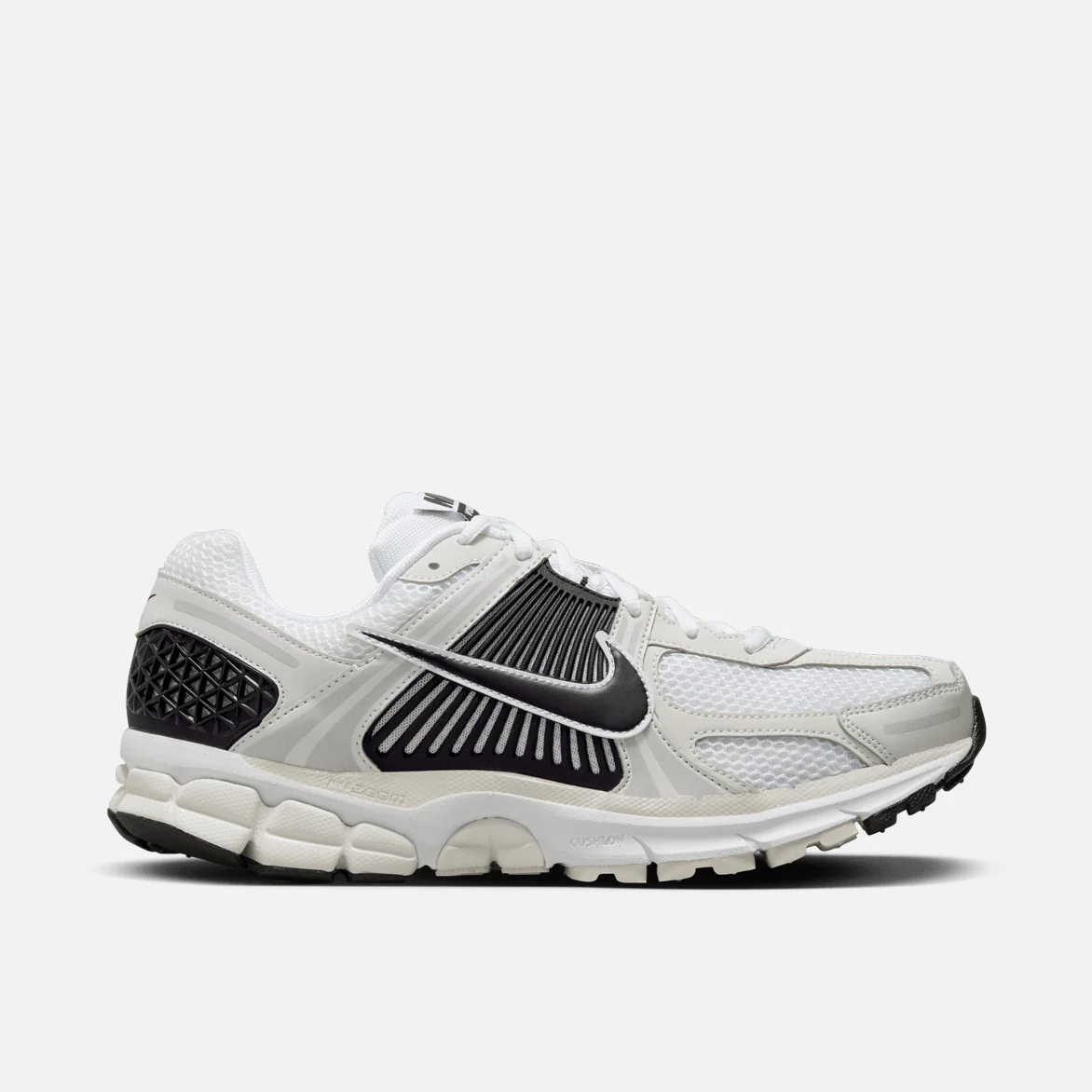 ZOOM VOMERO 5 "WHITE / BLACK"