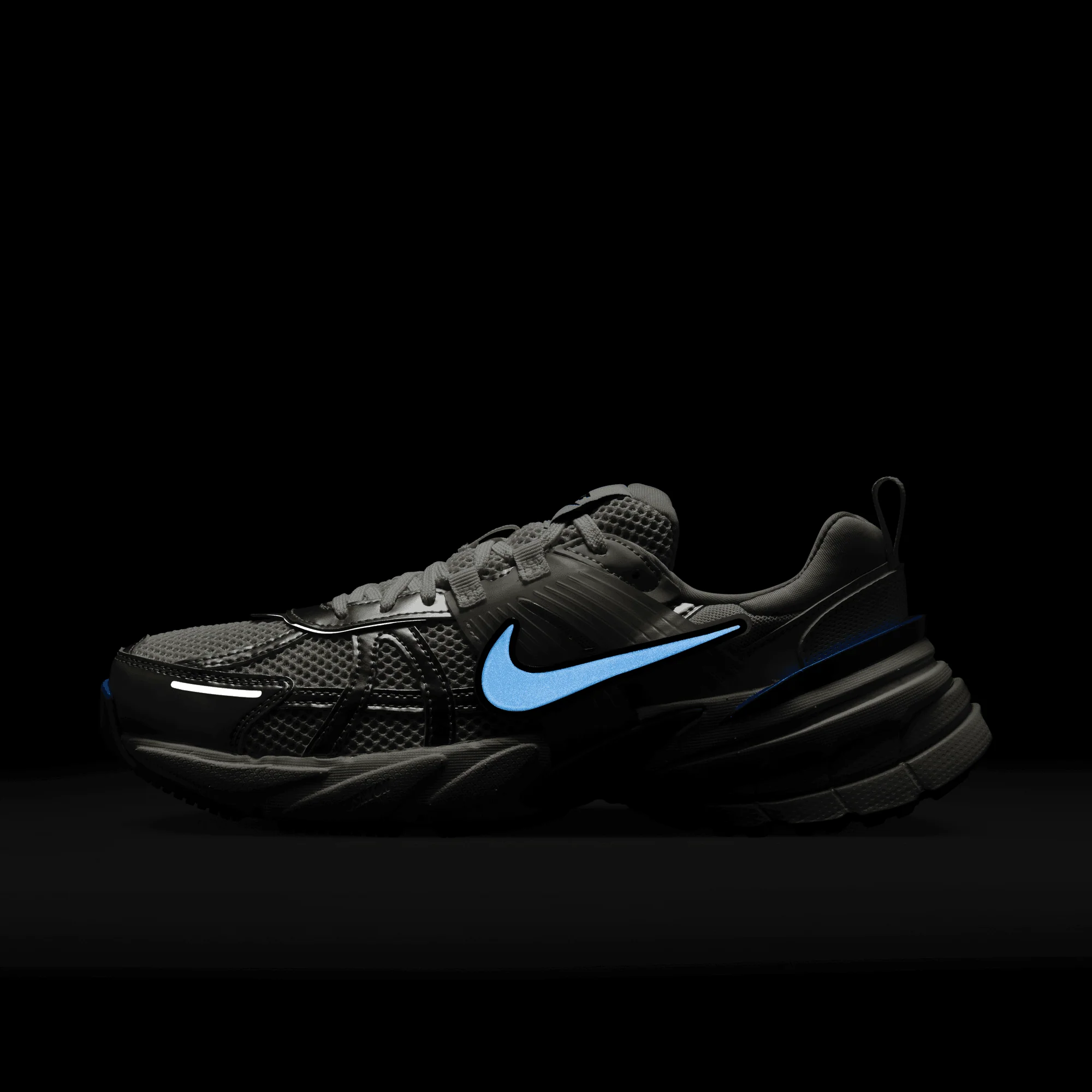 WMNS V2K RUN - WHITE / LIGHT PHOTO BLUE - Image 10