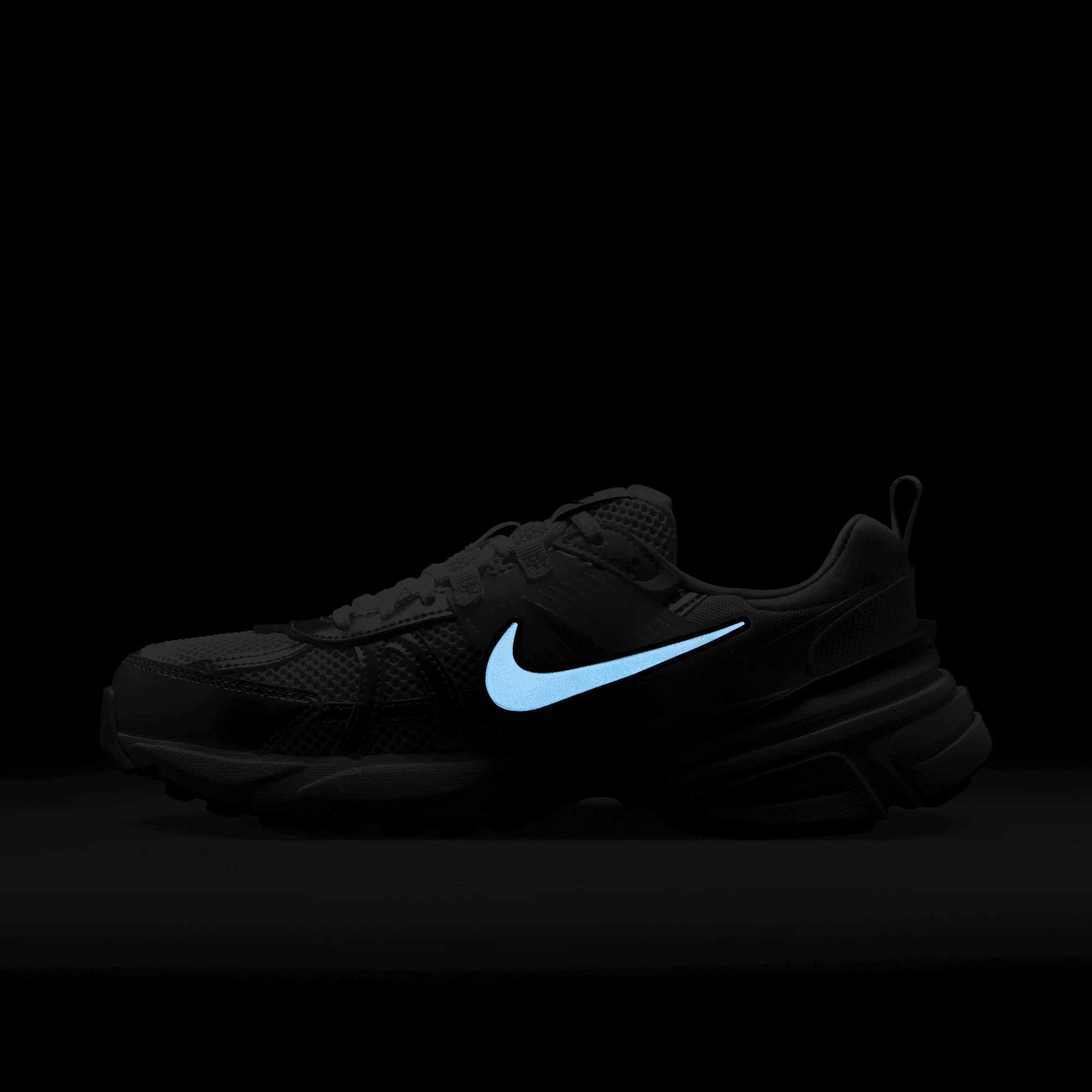 WMNS V2K RUN - WHITE / LIGHT PHOTO BLUE - Image 9