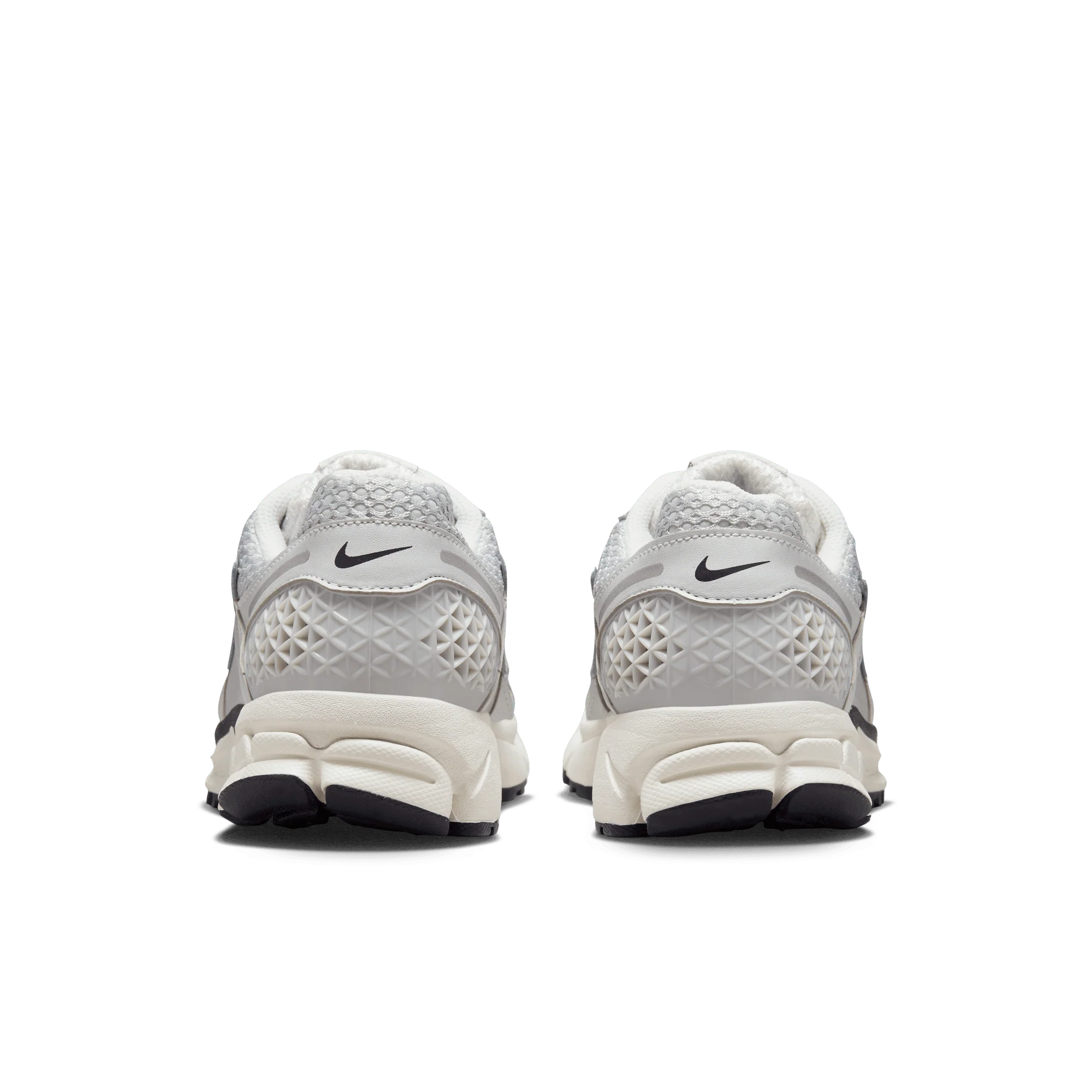 WMNS ZOOM VOMERO 5 "PHOTON DUST" - Image 4