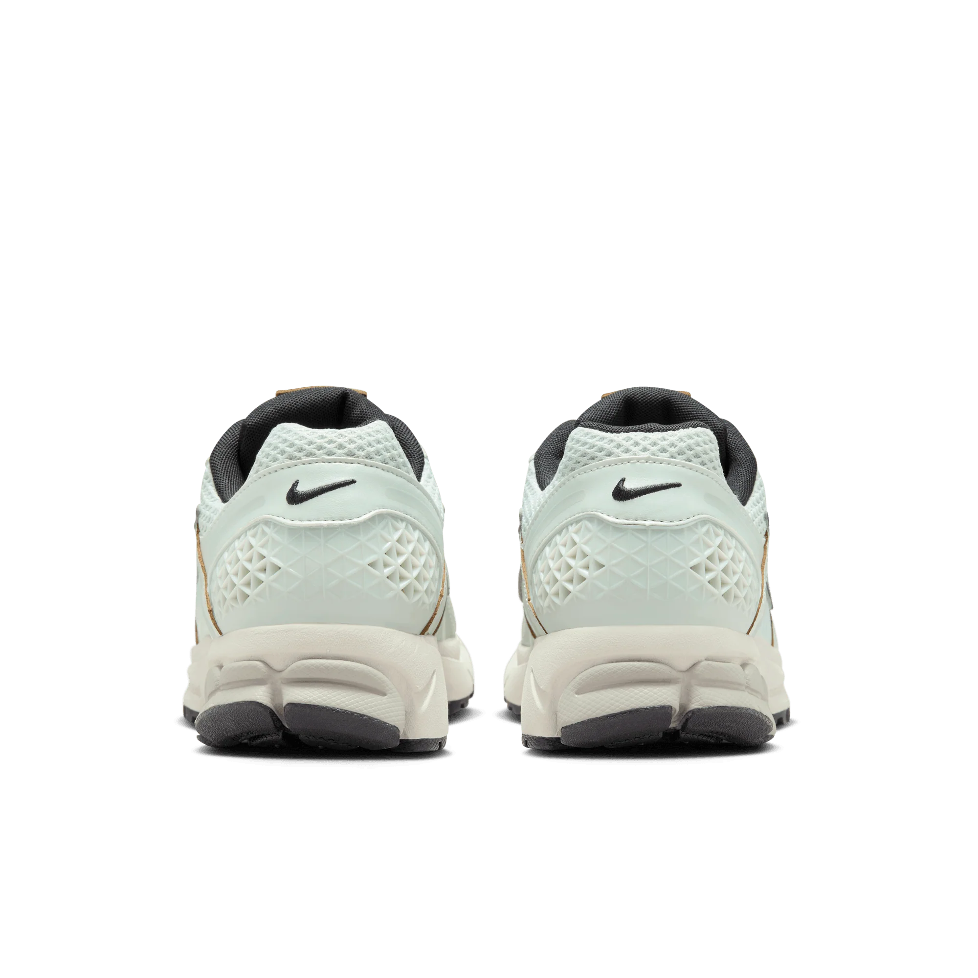 WMNS ZOOM VOMERO 5 - LIGHT SILVER / CHROME - Image 4