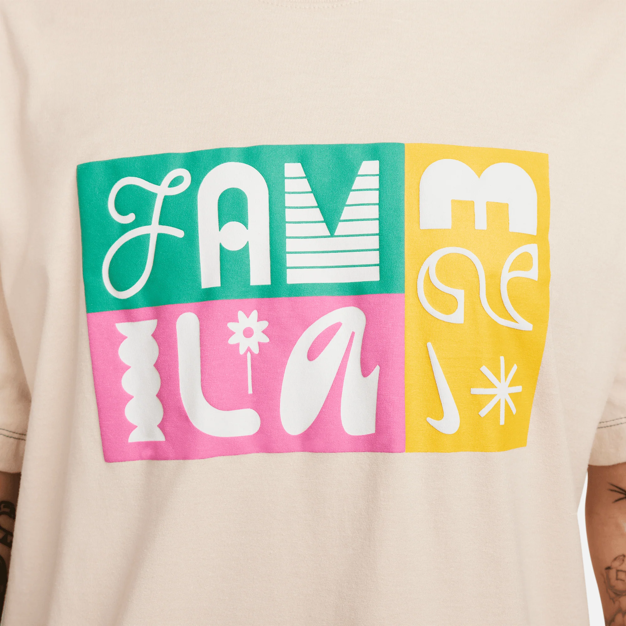NSW S/S/ TEE "LA FAMILIA" - SANDDRIFT - Image 3