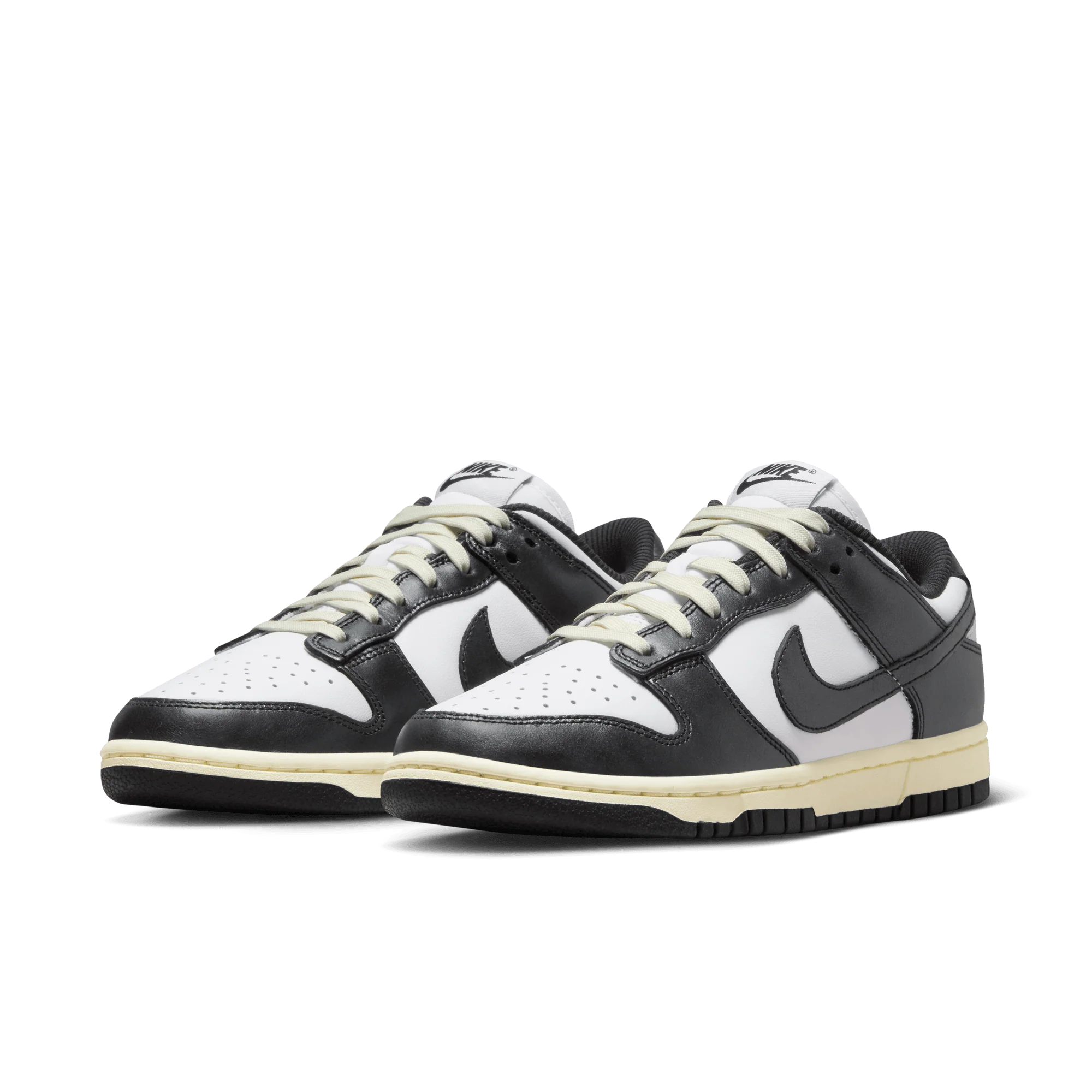 WMNS DUNK LOW VINTAGE "BLACK / WHITE" - Image 2