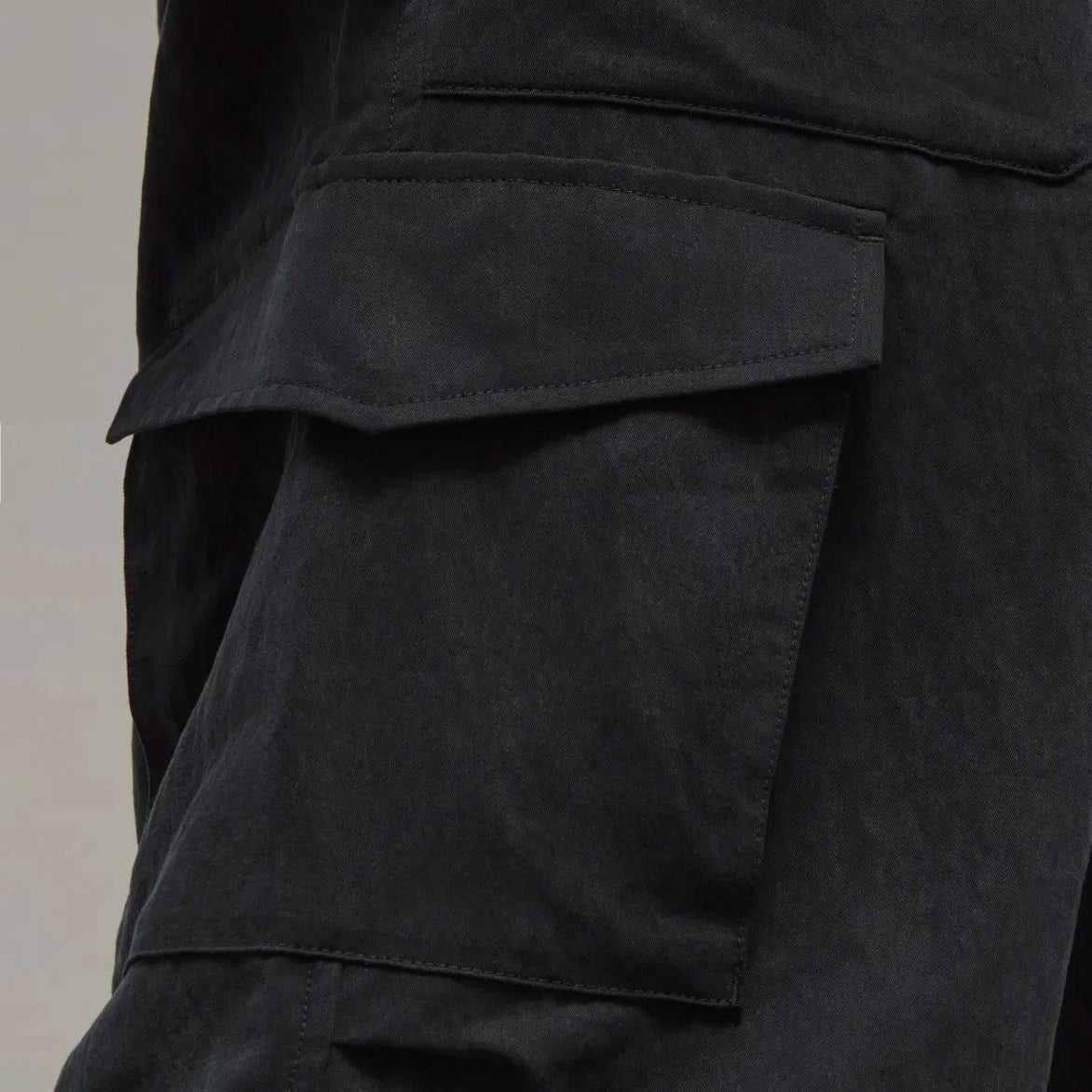 UTILITY CARGO PANTS - BLACK - Image 3