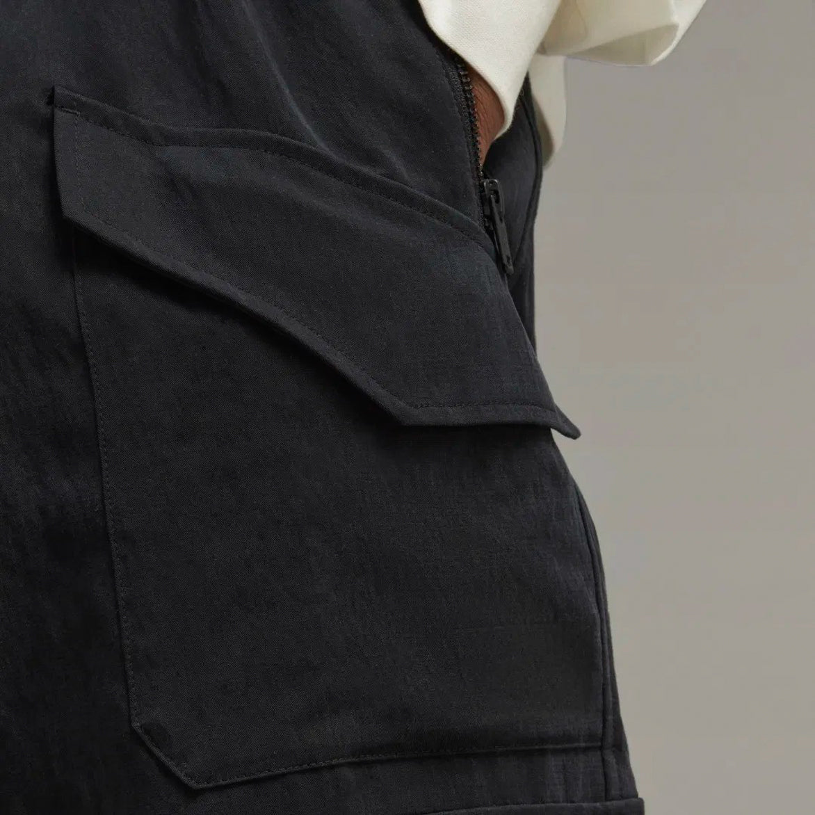 UTILITY CARGO PANTS - BLACK - Image 5