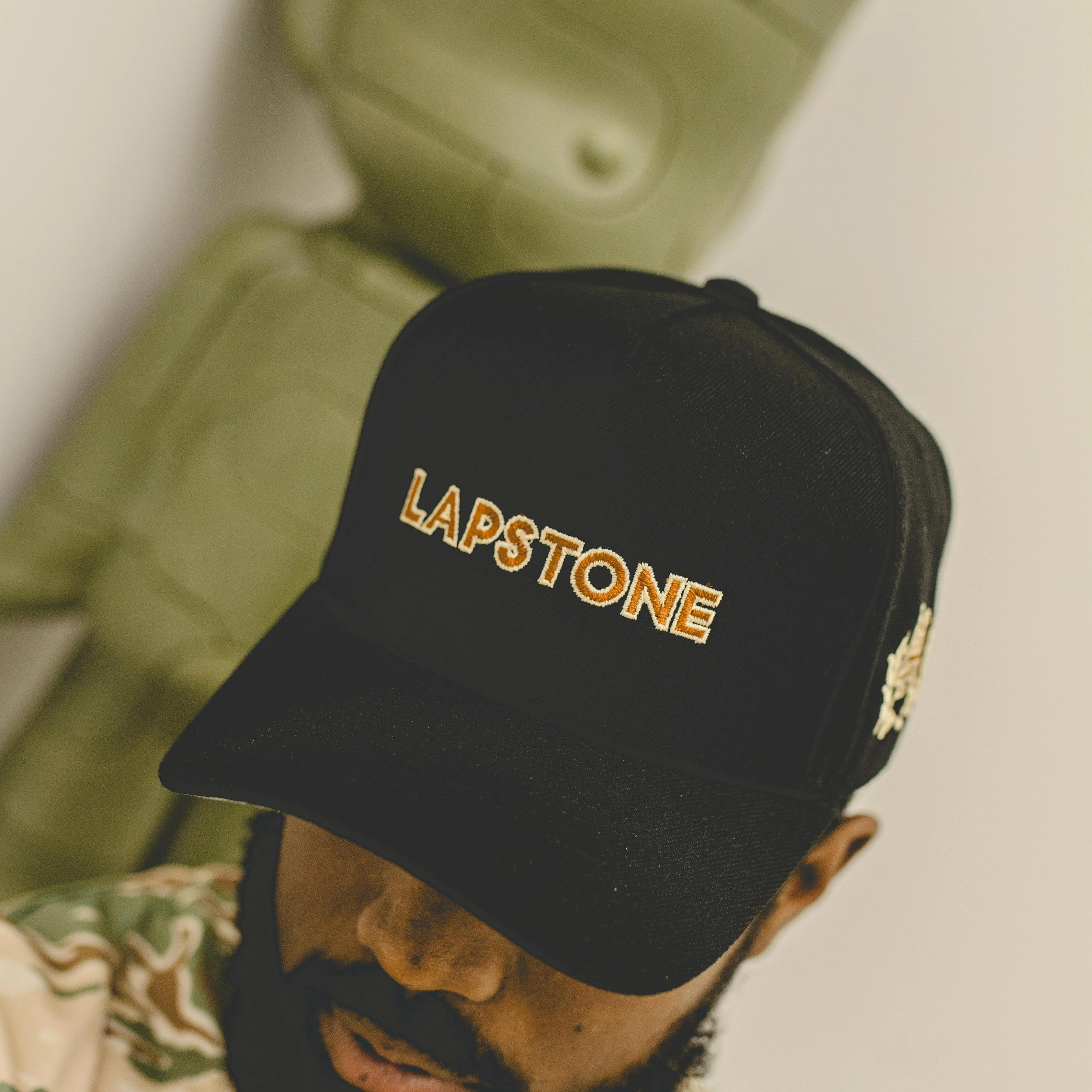MITCHELL & NESS X LAPSTONE "10 YEAR" PRO PINCH - BLACK