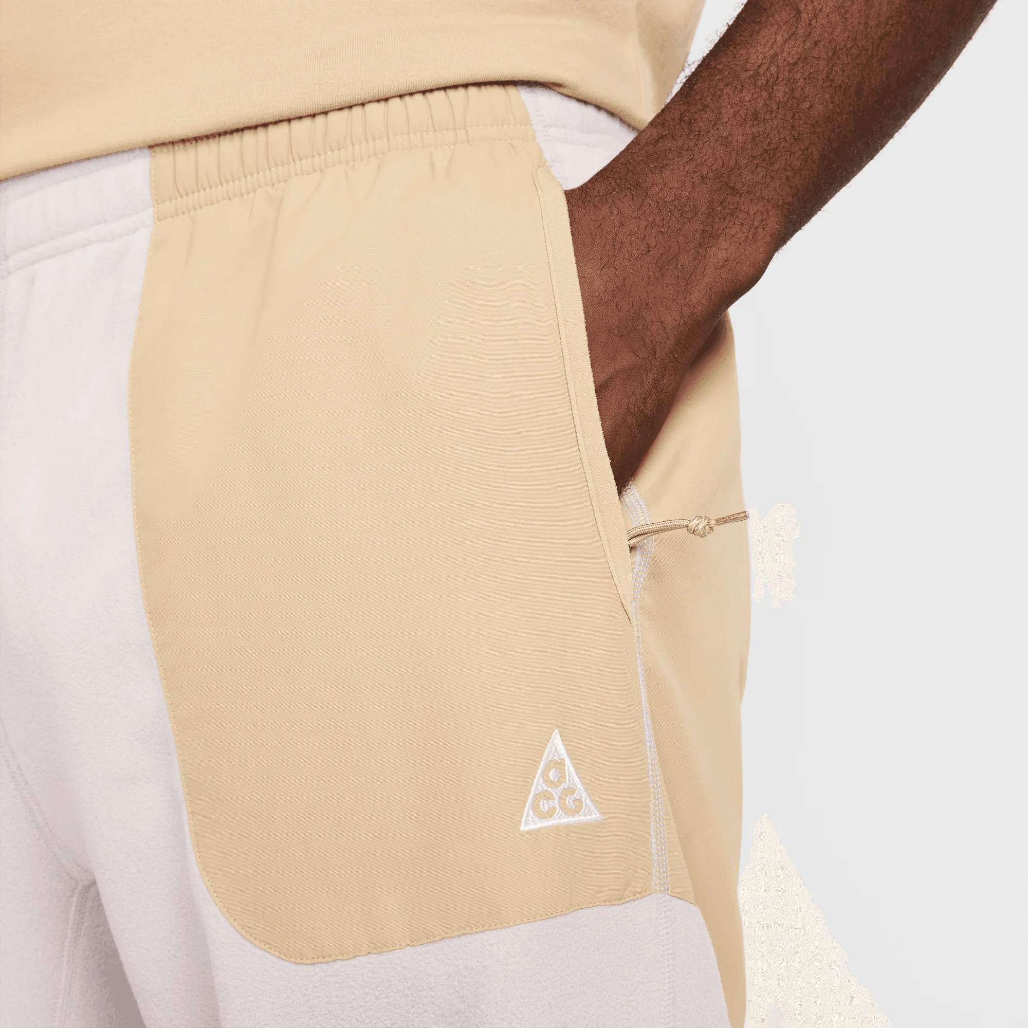 ACG WOLF TREE PLUS FLEECE PANTS - COLLEGE GREY / PARACHUTE BEIGE - Image 3