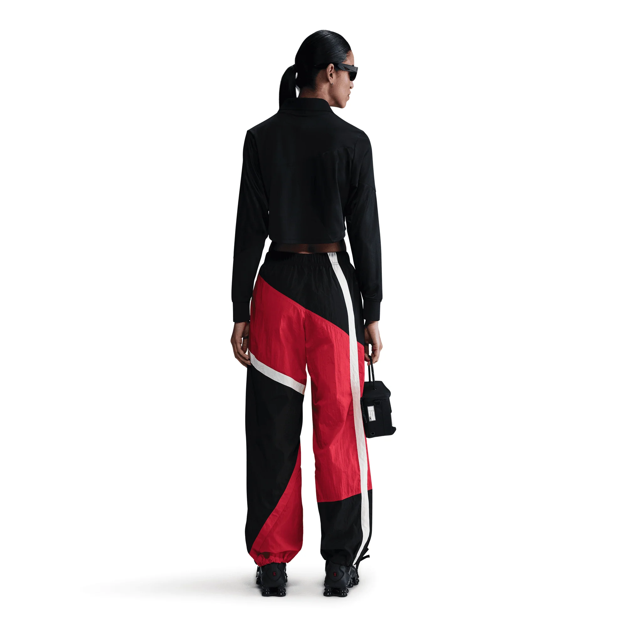 WMNS MID-RISE LOOSE WOVEN OPEN-HEM PANTS - UNIVERSITY RED / BLACK - Image 2