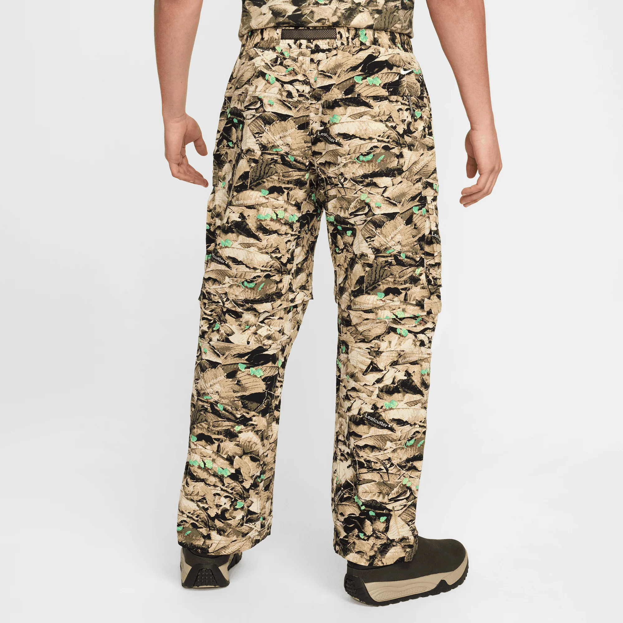 ACG SMITH SUMMIT CARGO PANTS - PARACHUTE BEIGE / SEQUOIA - Image 2