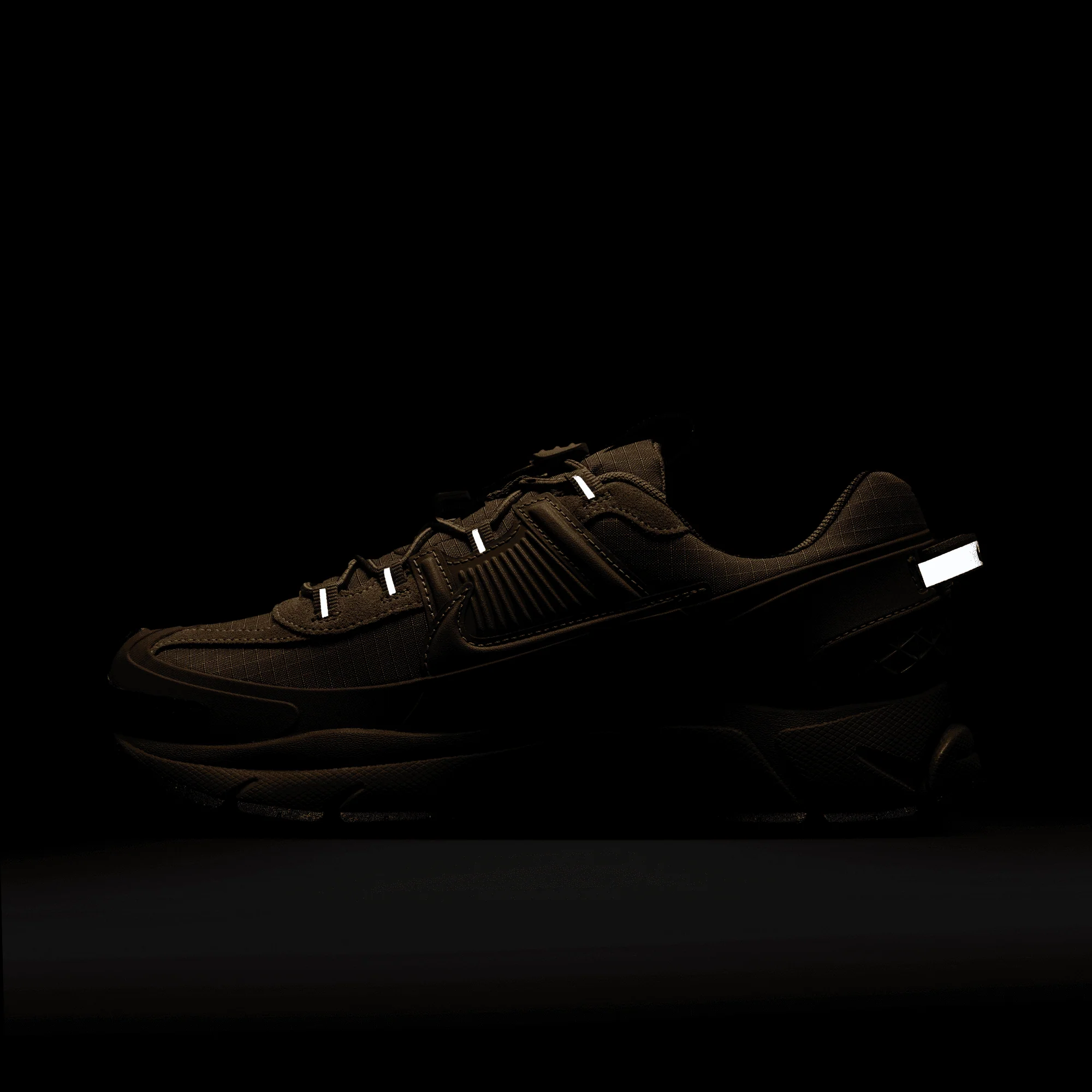WMNS ZOOM VOMERO ROAM - FLAX / KHAKI - Image 9