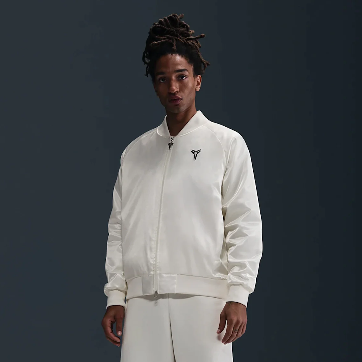 KOBE "YEAR OF MAMBA" THERMA-FIT JACKET - SAIL / BLACK