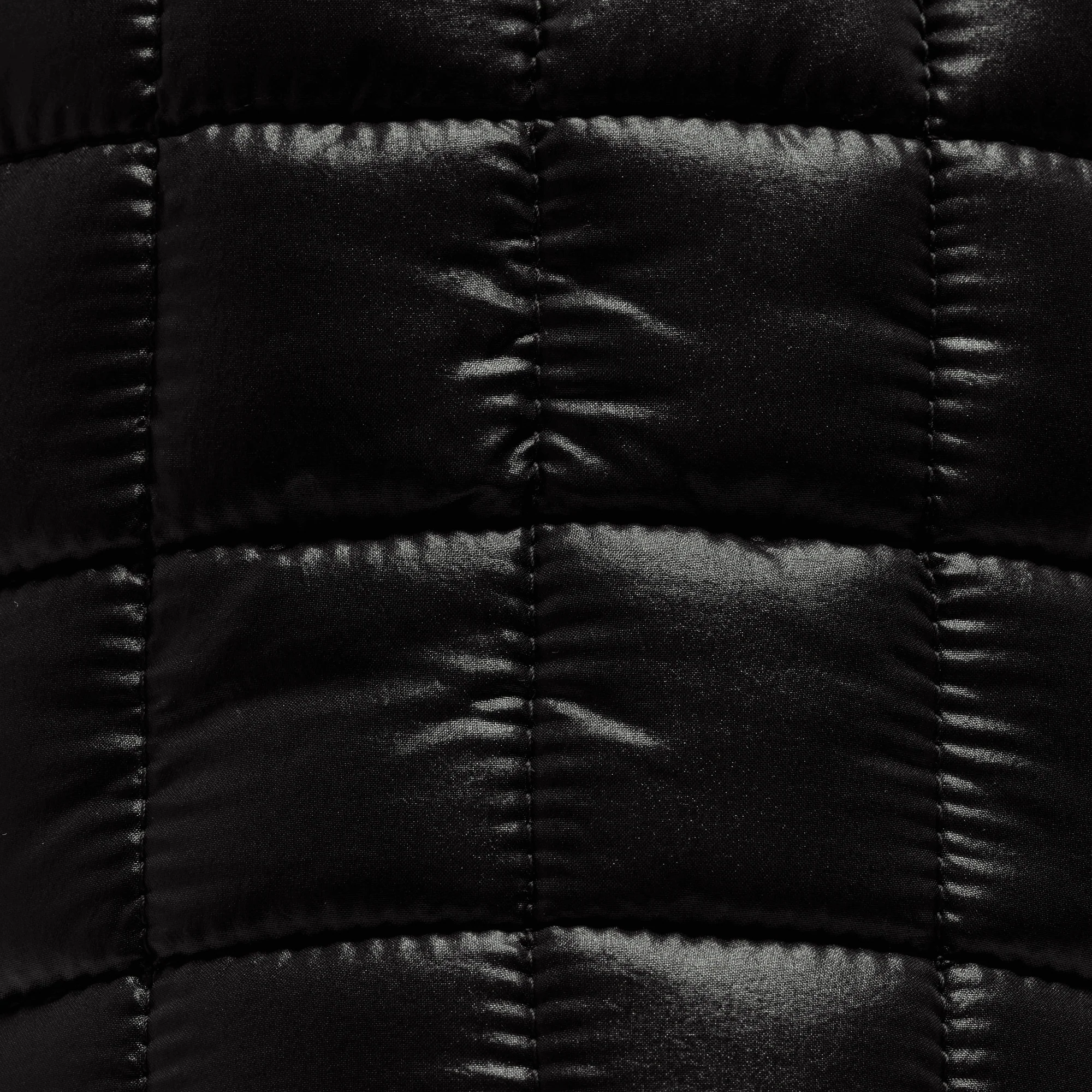 PUFFLE TINY TOTE - BLACK - Image 7