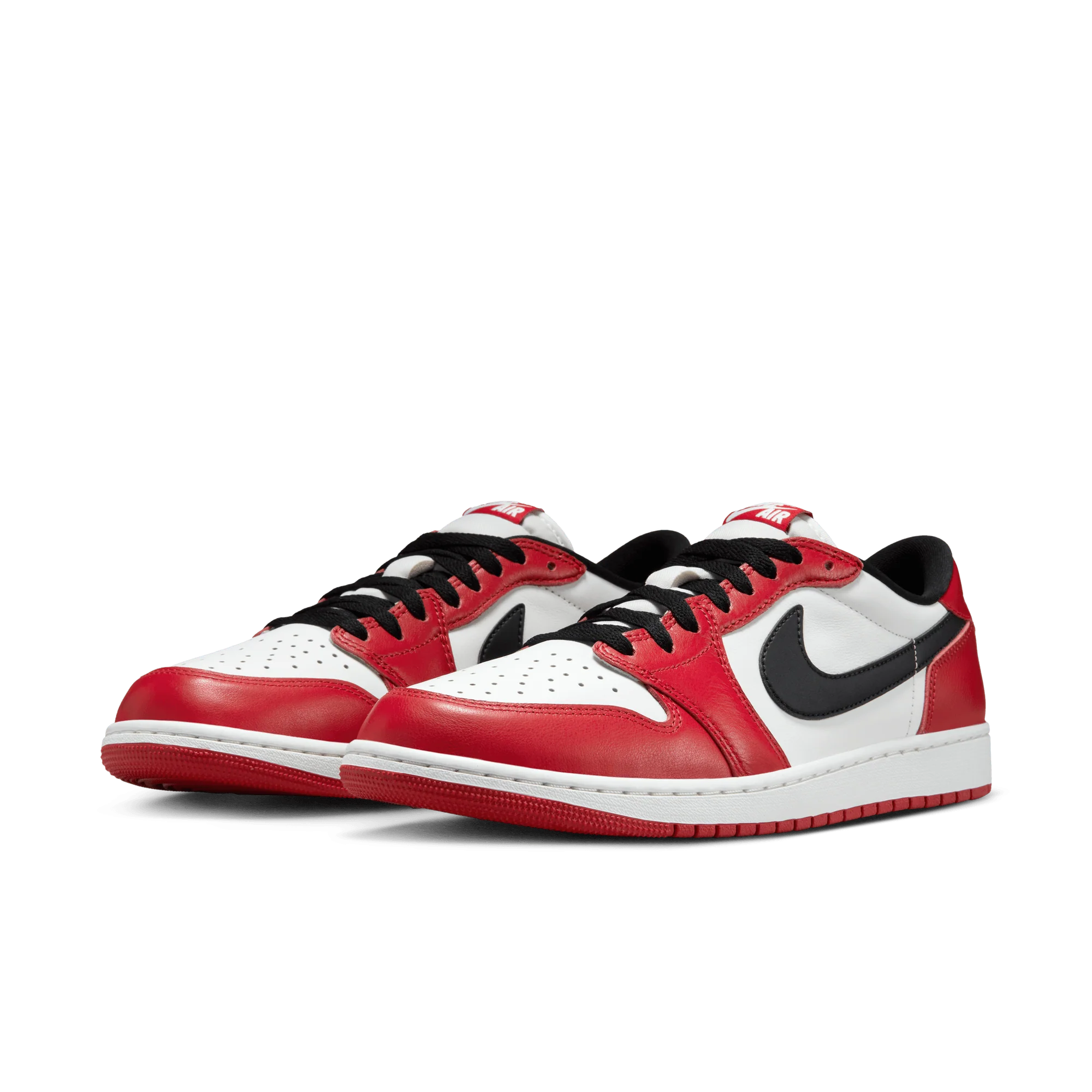 AIR JORDAN 1 RETRO LOW OG "CHICAGO" - Image 2