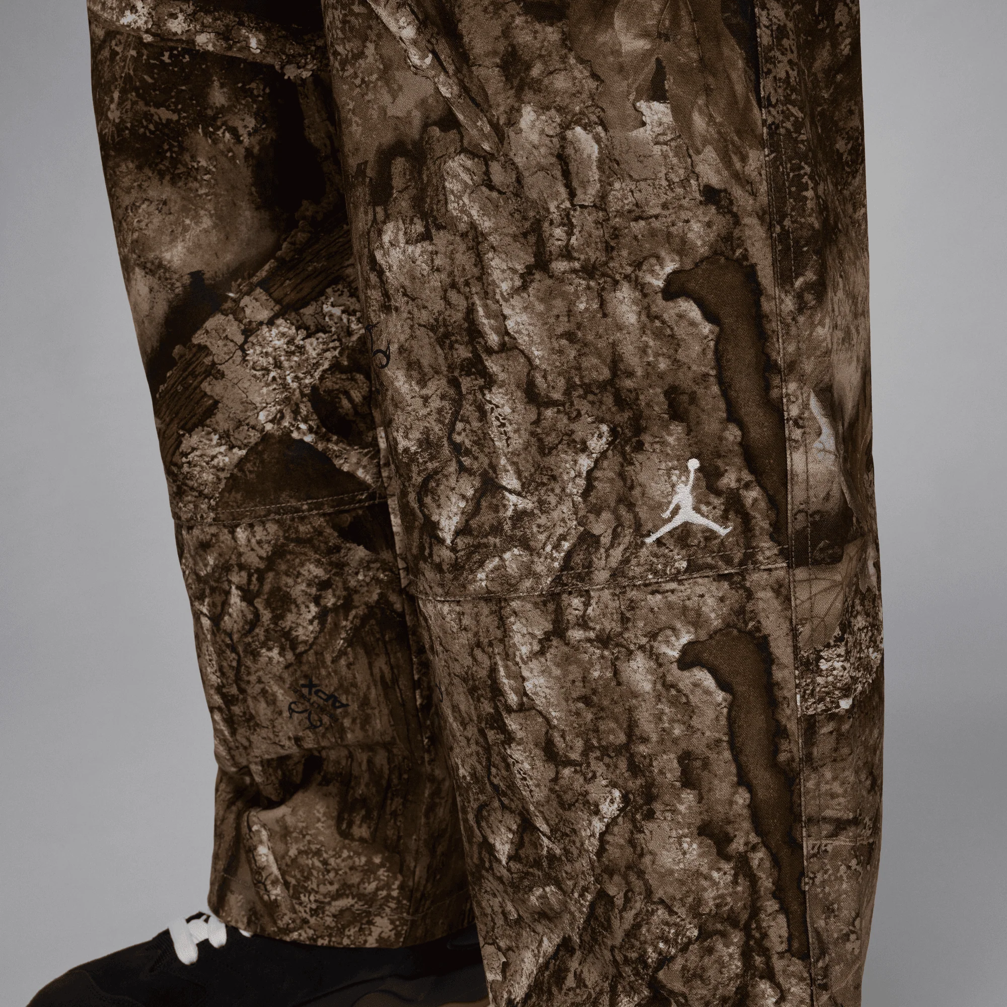 JORDAN BROOKLYN WOVEN REALTREE PANTS - MEDIUM OLIVE / SAIL - Image 7