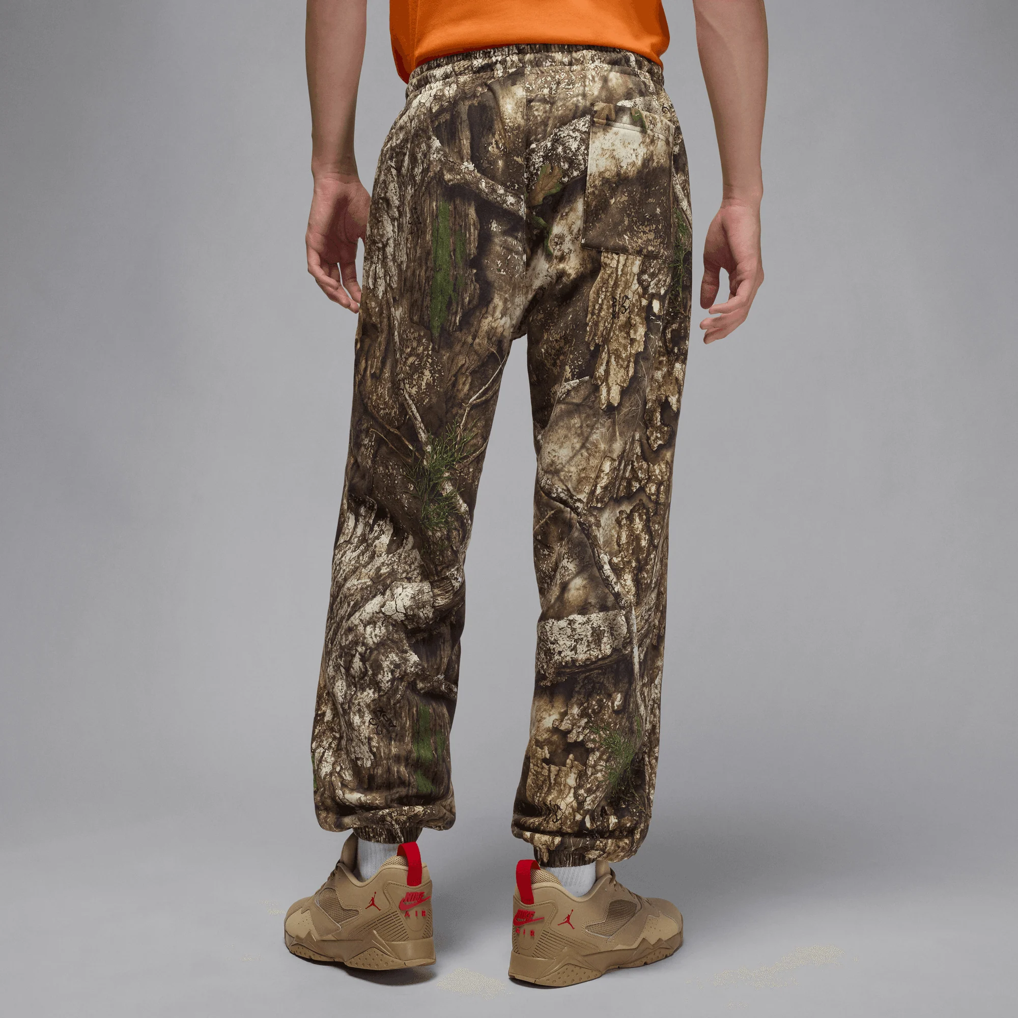 JORDAN BROOKLYN FLEECE REALTREE PANTS - MEDIUM OLIVE / SAIL - Image 2