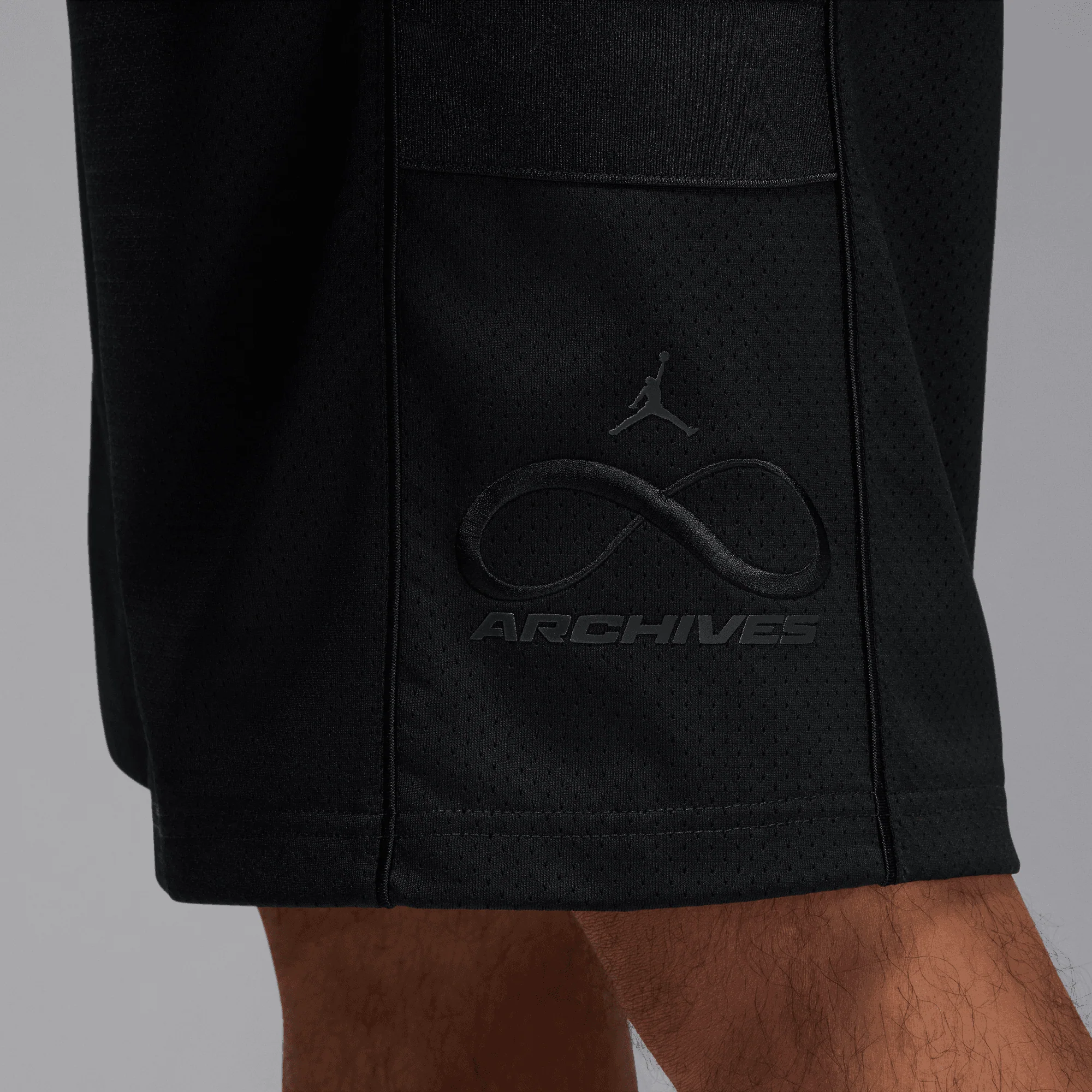 INFINITE ARCHIVES X JORDAN CAT SCRATCH SHORTS - BLACK - Image 7