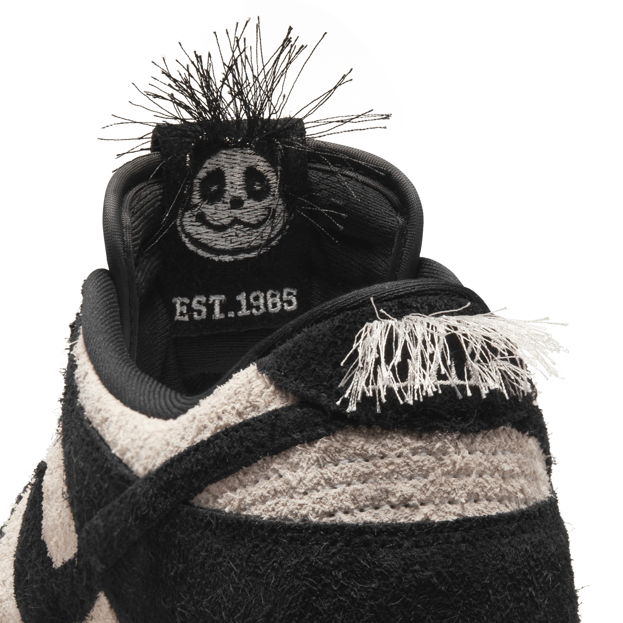 DUNK LOW RETRO SE "SUEDE PANDA" - Image 9