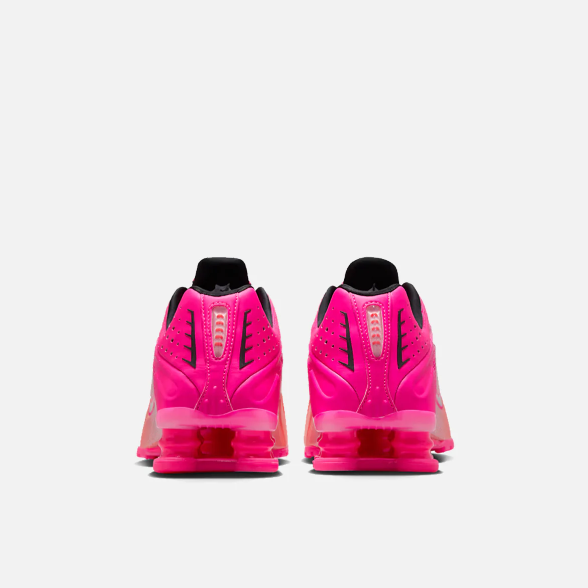 WMNS SHOX R4 "HYPER PINK" - Image 4
