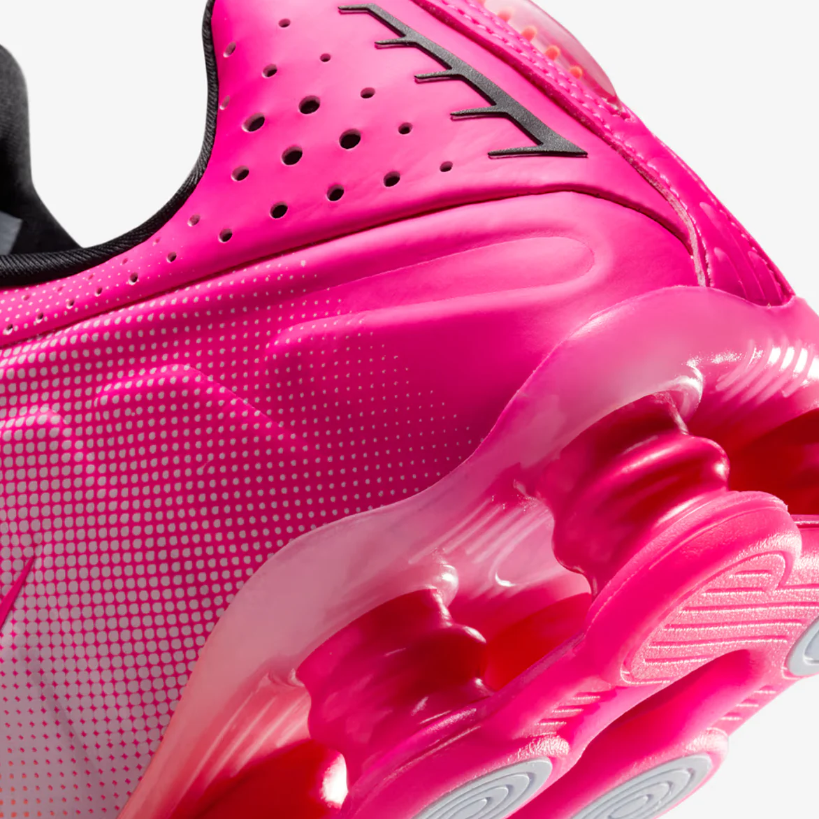 WMNS SHOX R4 "HYPER PINK" - Image 8