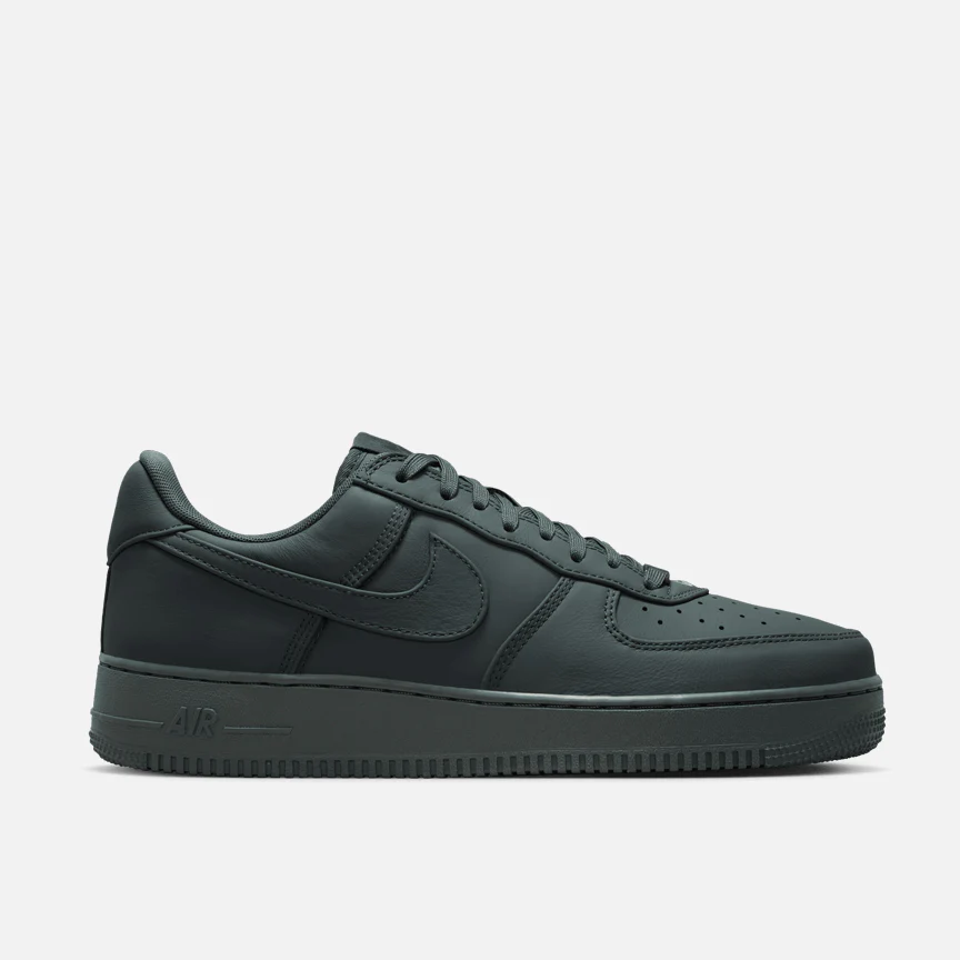 AIR FORCE LOW RETRO PRM "BOMBER GREY"