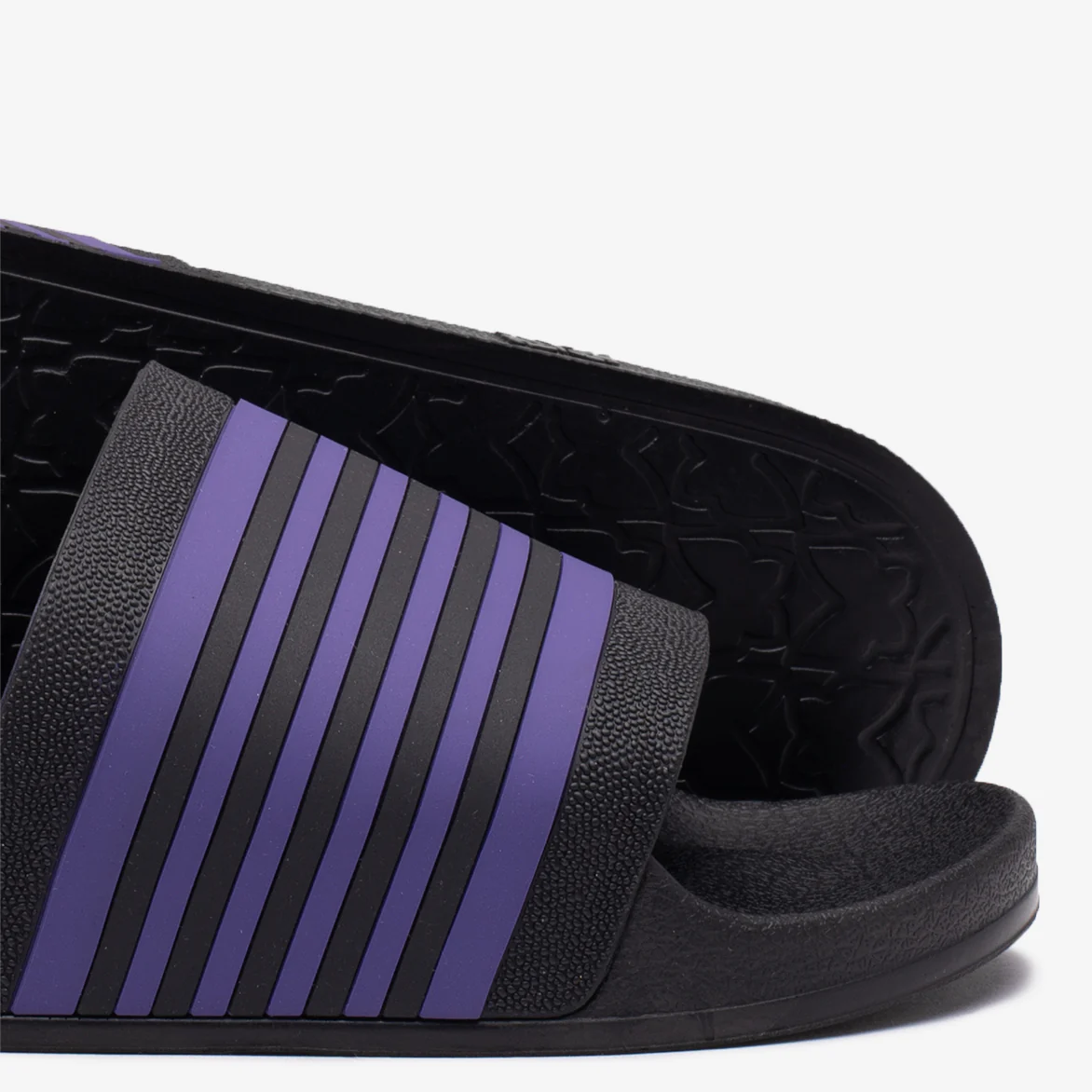 TRACK LINE SHOWER SANDALS - BLACK / PURPLE - Image 4