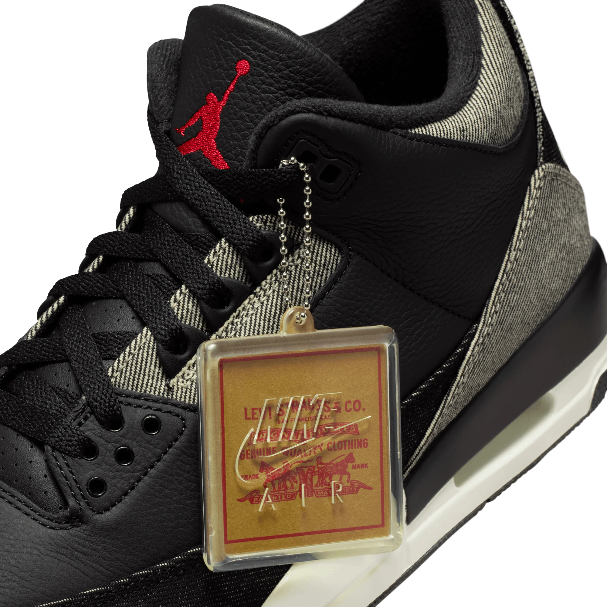 LEVI'S X AIR JORDAN 3 RETRO SP "BLACK DENIM" - Image 7