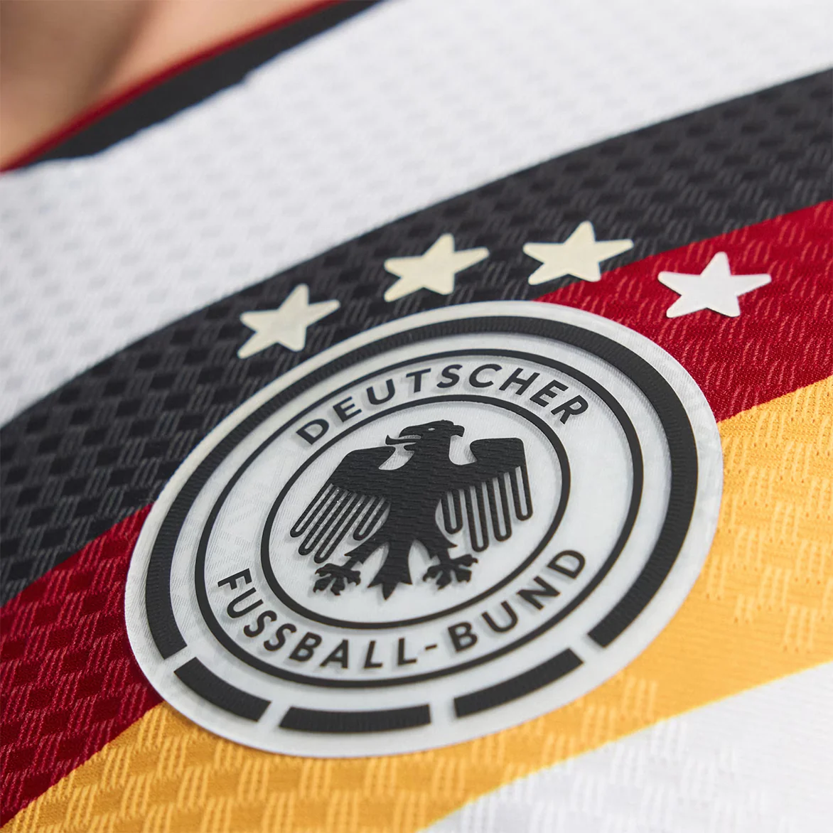 GERMANY '26 HOME AUTHENTIC JERSEY - WHITE - Image 3