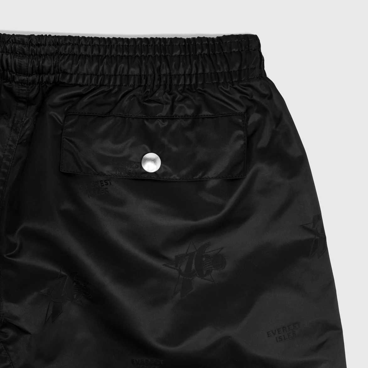 EVEREST ISLES X 76ERS BEACHER SHORTS - BLACK - Image 3