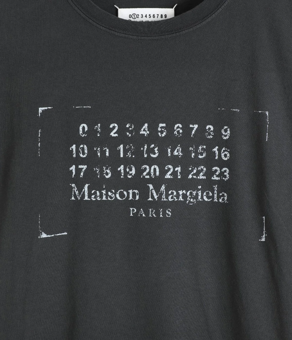 STAMP LOGO TEE - BLACK - Image 3