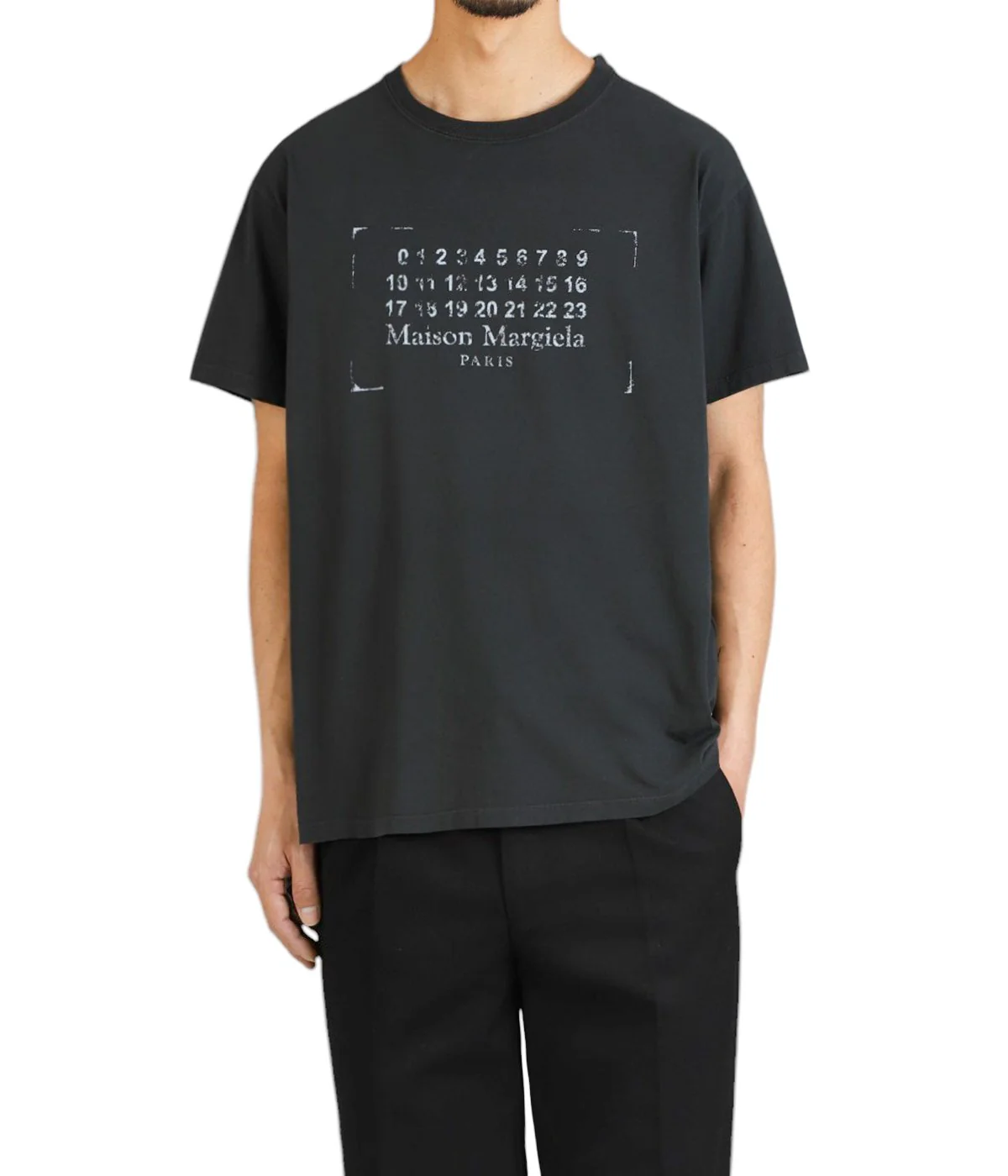 STAMP LOGO TEE - BLACK - Image 4