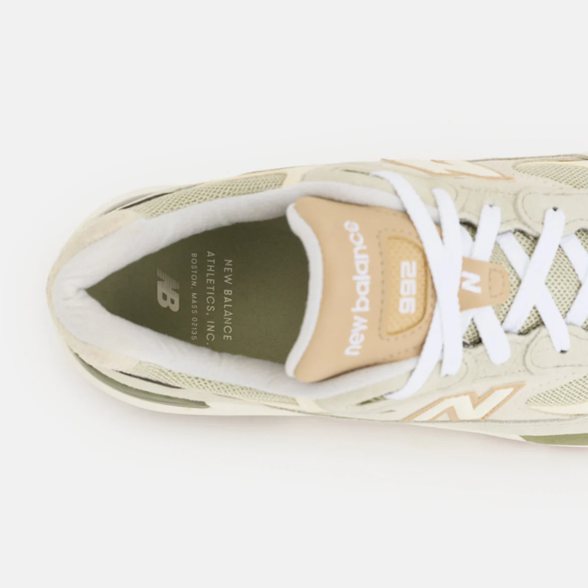 992 MADE IN USA "OLIVINE" - Image 4